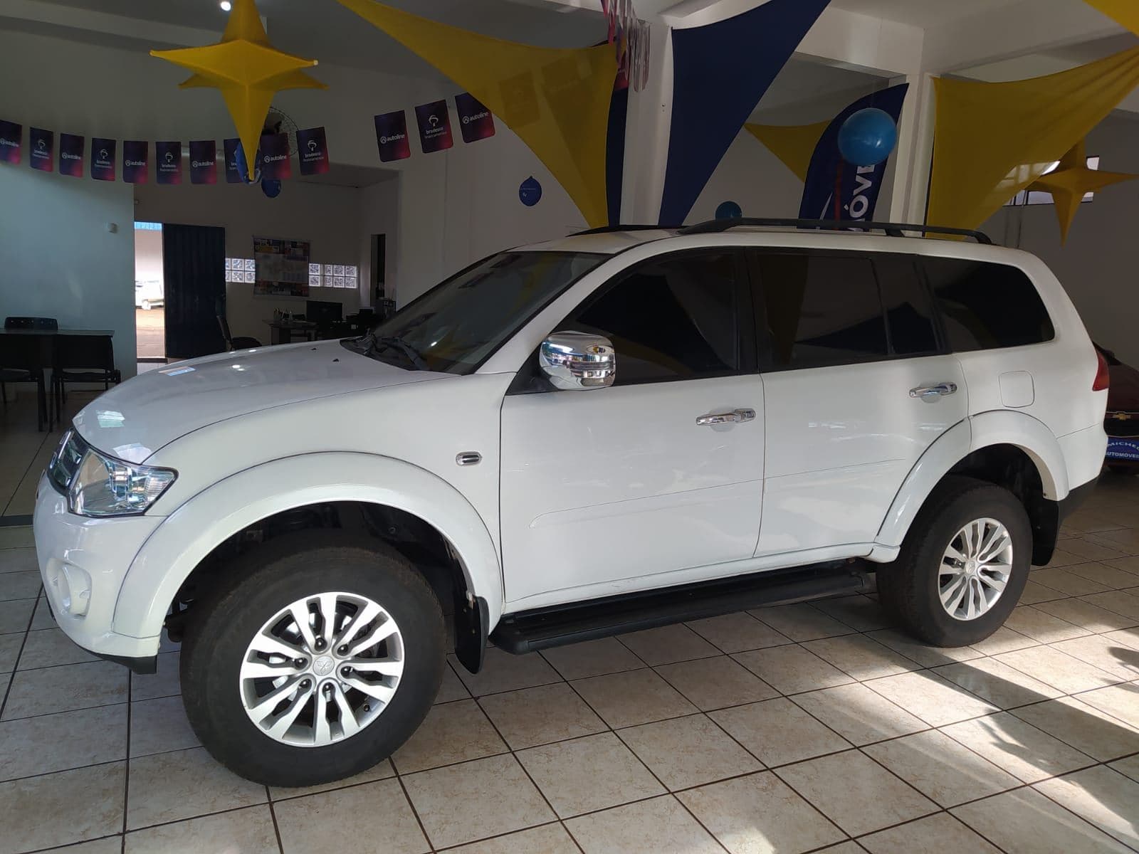 Mitsubishi PAJERO DAKAR 3.5 4X4 7 LUGAR