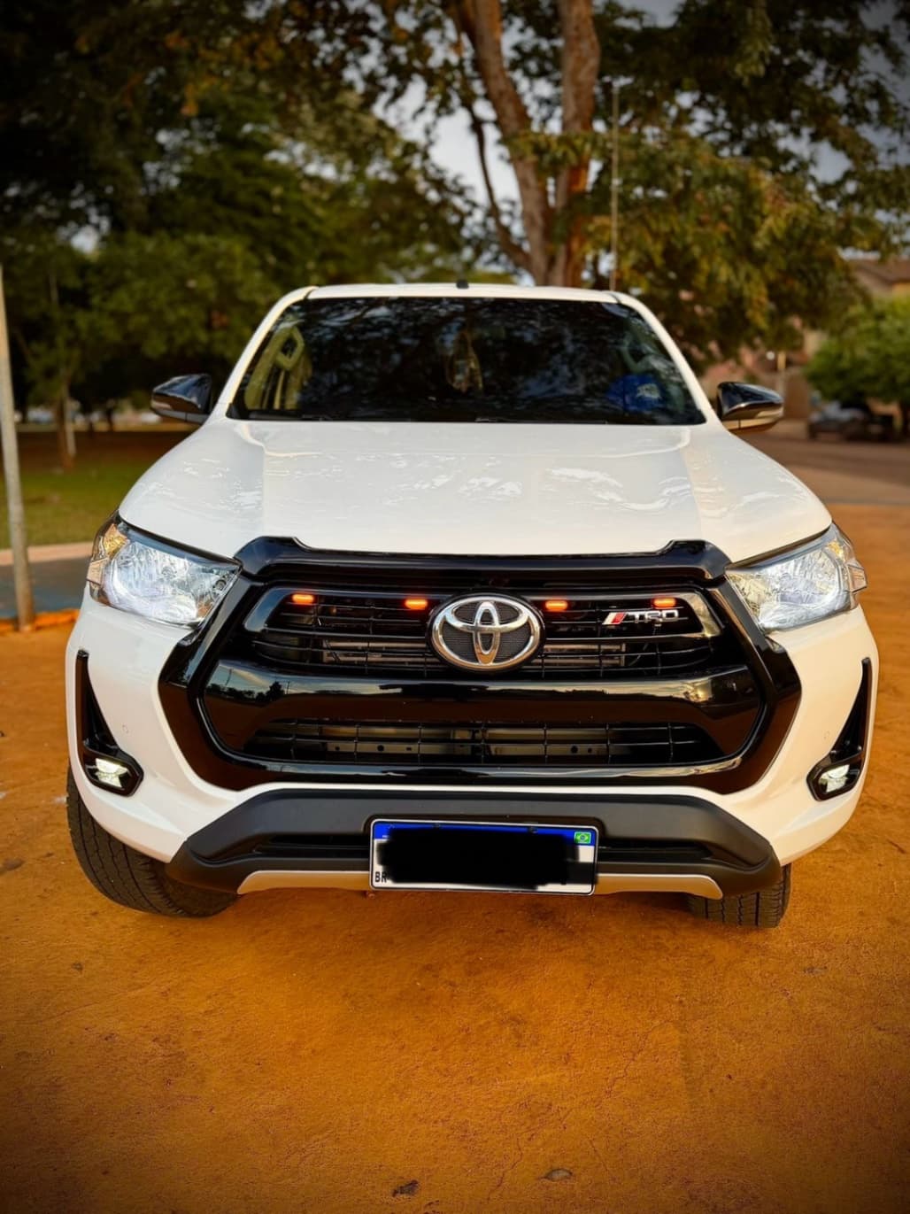 Toyota Hilux Srv
